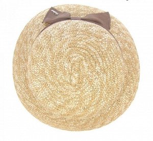 Шляпа Состав:  natural materials (соломка)
Ширина поля:  6,5 см.
Диаметр шляпы:  28,5 см.
Высота тульи:  10 см.
Аксессуар:  лента.
Детали:  нет.