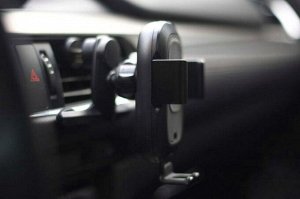 Автомобильный держатель с беспроводной зарядкой Baseus Light Electric Holder Wireless Charger