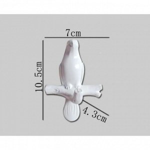 Декор настенный-вешалка "Голубь", 10,5 x 7 см, белый
