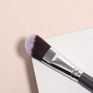 Кисть для макияжа «Brush GRAPHITE», 17,5 см, цвет тёмно серый/серебристый