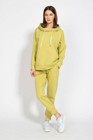 Костюм Костюм Kivviwear 4015-4040 лимонный хаки 
Состав: ПЭ-24%; Хлопок-70%; Эластан-6%;
Сезон: Весна

Костюм оверсайз с брюками средней посадки с карманами в боковых швах. Обработка низа брюк манжет