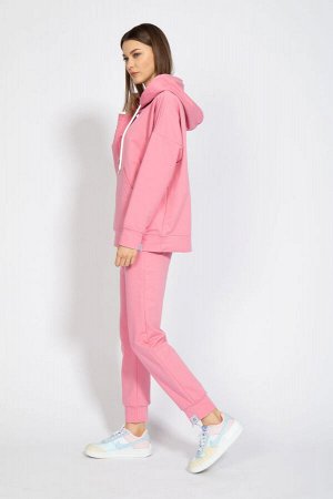 Костюм Костюм Kivviwear 4015-4040 розовый 
Состав: ПЭ-24%; Хлопок-70%; Эластан-6%;
Сезон: Весна

Костюм оверсайз с брюками средней посадки с карманами в боковых швах. Обработка низа брюк манжета. Тка
