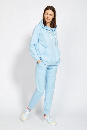 Костюм Костюм Kivviwear 4016-4040 голубой 
Состав: ПЭ-24%; Хлопок-70%; Эластан-6%;
Сезон: Весна

Костюм CLASSIC с брюками средней посадки с карманами в боковых швах. Обработка низа брюк манжета. Ткан