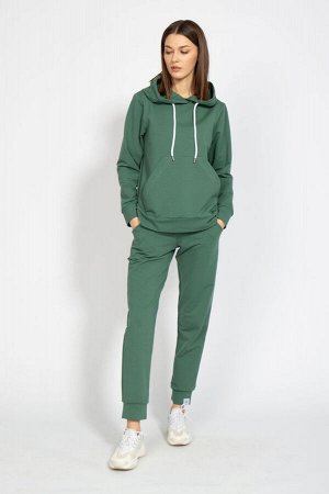 Костюм Костюм Kivviwear 4016-4040 хаки 
Состав: ПЭ-24%; Хлопок-70%; Эластан-6%;
Сезон: Весна

Костюм CLASSIC с брюками средней посадки с карманами в боковых швах. Обработка низа брюк манжета. Ткань ф