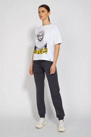 Футболка Футболка Kivviwear 4026/21 
Состав: Хлопок-92%; Эластан-8%;
Сезон: Весна

Джемпер свободного кроя. Удлиненный рукав, с подворотом рукава. Ткань кулирная гладь , качество Пенье, плотность 200