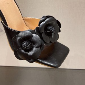 Женские мюли с квадратным носком, декор "цветы", цвет черный