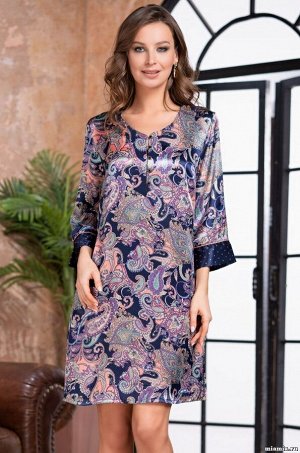 Etro 3505 Туника Mia-Amore свободного силуэта с рукавом 3/4, выполнена из принтованного смесового шелка. По центру обработана застежка на пуговицы. Низ рукавов обработан тканью –компаньоном. В боковых