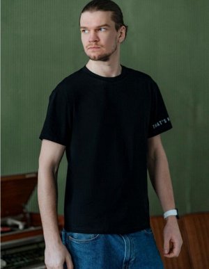 Футболка черный
Футболка с коротким рукавом,на рукаве принт.
COTTON	ХЛОПОК 92% ЭЛАСТАН 8%