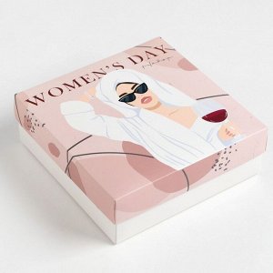 Подарочный набор "Woman's day" маска для сна, носки 3 пары