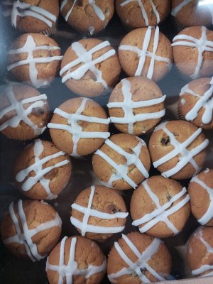 Кекс творожный с изюмом