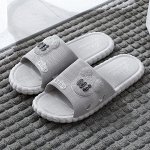 Тапочки женские с открытым носком из ПВХ, серые с декором