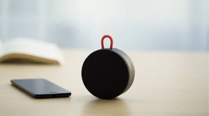 Беспроводная портативная колонка музыкальная, влагозащищенная Xiaomi Mi Portable Bluetooth Speaker Mini, 8 часов на одном заряде, дальность беспроводного подключения, 86х86х45 мм