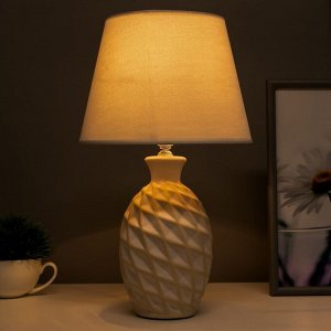 Настольная лампа 16502/1 E14 40Вт бело-бежевый 22х22х38 см