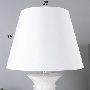 Настольная лампа 16864/1 E27 40Вт 25х25х42 см RISALUX