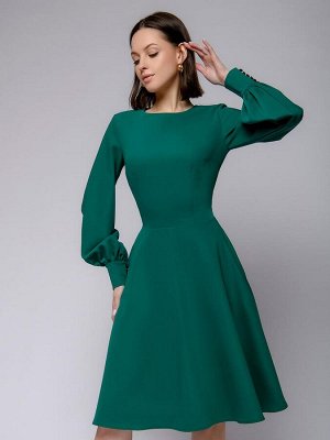 Платье изумрудного цвета длины мини с объемными рукавами