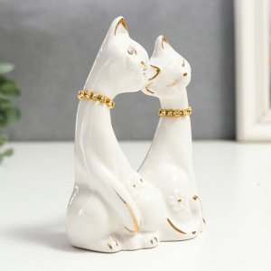 Сувенир керамика "Белые кот и кошка в цветок, ошейник из страз" 12х9х4,5 см