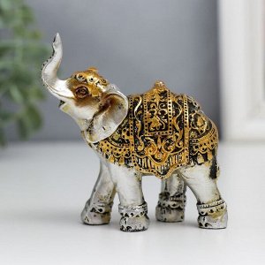 Сувенир полистоун "Серебристые слоны в золотых попонах" набор 7 шт