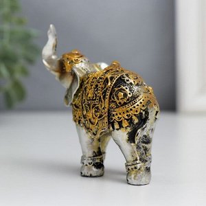Сувенир полистоун "Серебристые слоны в золотых попонах" набор 7 шт