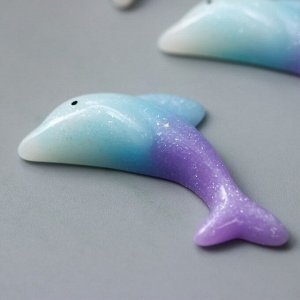 Декор для творчества пластик "Дельфин голубо-сиреневый" блеск 3,2х1,3 см