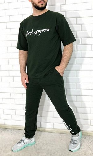 Мужской Спортивный костюм 10501 "Надпись - Темное Будущее" Зеленый