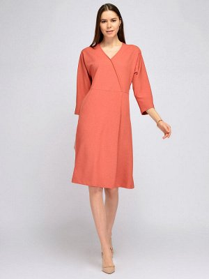 Платье. Цвет: коралловый