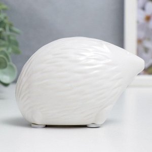 Сувенир керамика "Белый маленький ёжик" матовый 6х5,2х8,8 см