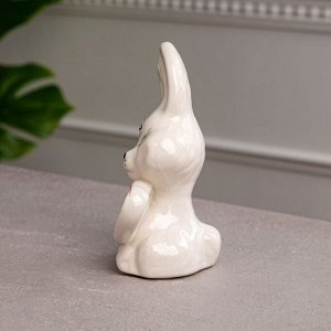Статуэтка &quot;Заяц с сердцем&quot;, белая, керамика, 16 см