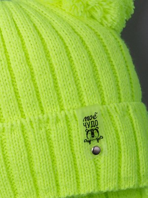 Шапка вязаная детская с двумя бубонами на завязках, МОЕ ЧУДО, неоновый зеленый