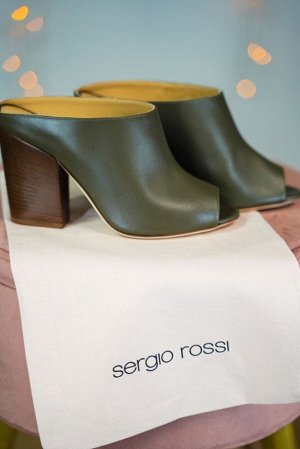 Босоножки Sergio Rossi! Оригинал! Одна пара