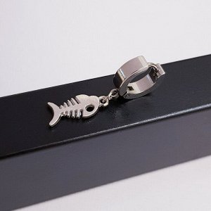 Стальная моносерьга-конго с подвеской "Рыбий скелет", цвет серебристый, арт. 018.289