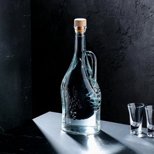 Бутылка стеклянная "Магнум", 1.5 л