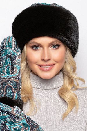 Комплект Материал подклада:  100% вискоза на гипоаллергенном утеплителе

Стильная зимняя комбинированная  женская норковая шапка мягкой формы. Идеальное сочетание благородного высококачественного меха