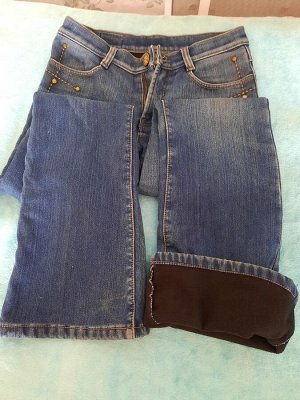 Продаю,джинсы темного синего цвета,утепленные