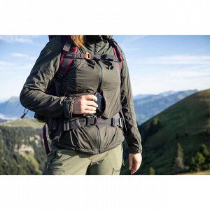 Куртка-ветровка для горных походов из софтшелла женская MT900