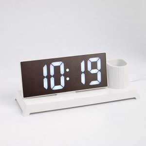 Часы настольные электронные, с карандашницей, белая индикация, 11 x 25 см, от USB