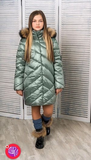Зимнее пальто-пуховик для девочки