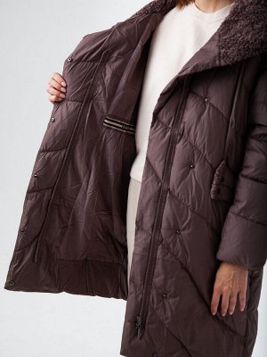 Куртка Цвет: (605) коричневый
Материал: полиэстер 100%
Набивка: био-пух синтетический
Подкладка: полиэстер
Длина: 90
БЕЗ РЯДА