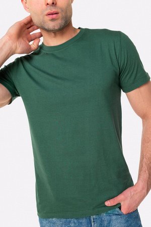 Футболка Цвет: т.зеленый
Состав: 100% хлопок
Материал: Кулирная гладь
Страна: Узбекистан
Плотность ткани: 140 г/м2
Базовая футболка.
Хлопковая однотонная футболка классического прямого кроя. Модель от