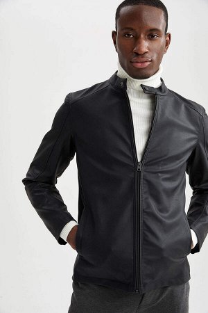 Куртка Slim Fit из искусственной кожи с воротником-стойкой