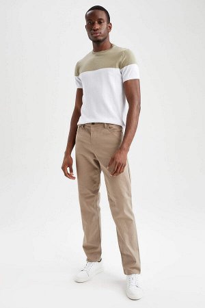 Трикотажная футболка Slim Fit с круглым вырезом и цветными блоками с короткими рукавами