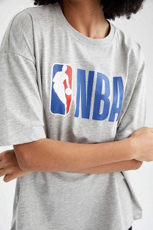 Defacto Fit NBA Licensed Oversize-футболка с круглым вырезом и короткими рукавами
