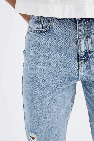 Рваные джинсовые брюки с высокой талией Mom Fit
