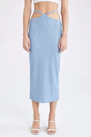 Облегающая юбка-карандаш миди с высокой талией и перекрещенными полосами