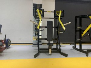 Жим от груди в наклоне Insight Fitness TM01