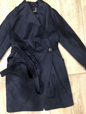 Пальто темно-синего цвета 46-48