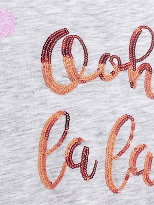 Футболка Серая футболка для девочки. На груди яркий принт и надпись из разноцветных пайеток "Ooh la la!". Дизайн дополняет бантик внизу изделия. Благодаря натуральному составу ткани футболка легкая и 