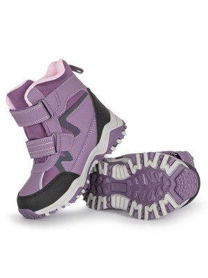 Ботинки Зимние непромокаемые ботинки для девочки выполнены из искуственной кожи. Утепленная подкладка обуви для девочки защищает от холода и осадков. Долговечная подошва продлевает срок службы обуви. 
