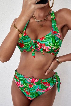 Зеленый раздельный купальник бикини с завязками и разноцветным цветочным принтом