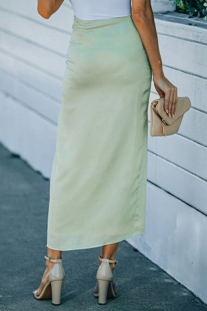 Зеленая длинная юбка с высокой талией и боковым разрезом