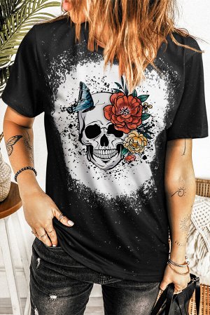 Черная футболка с принтом "череп и розы"
